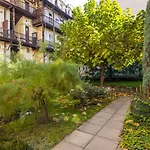 Cracow Best Location Apartment With Garden By Cozyplace