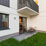 Cozy Apartment With Garden Prestigious Location