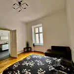 Cozy Apartment / Top Location / Krakow Centre