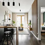 Cracow Palm Apartment