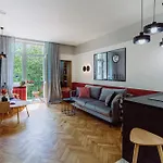 Rzeszowska 5 Apt 7