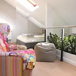 Tomasza Residence