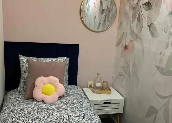 Shespace Apartrooms