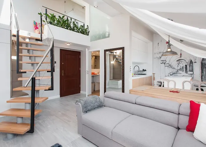 Tomasza Residence