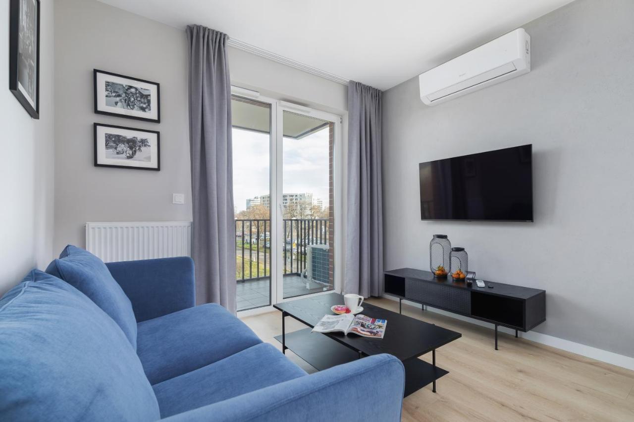Lotniczowka By Renters Prestige Apartment
