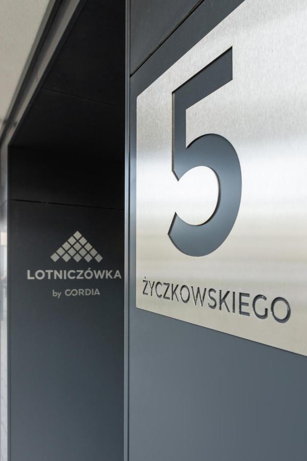 Lotniczowka By Renters Prestige Apartment *