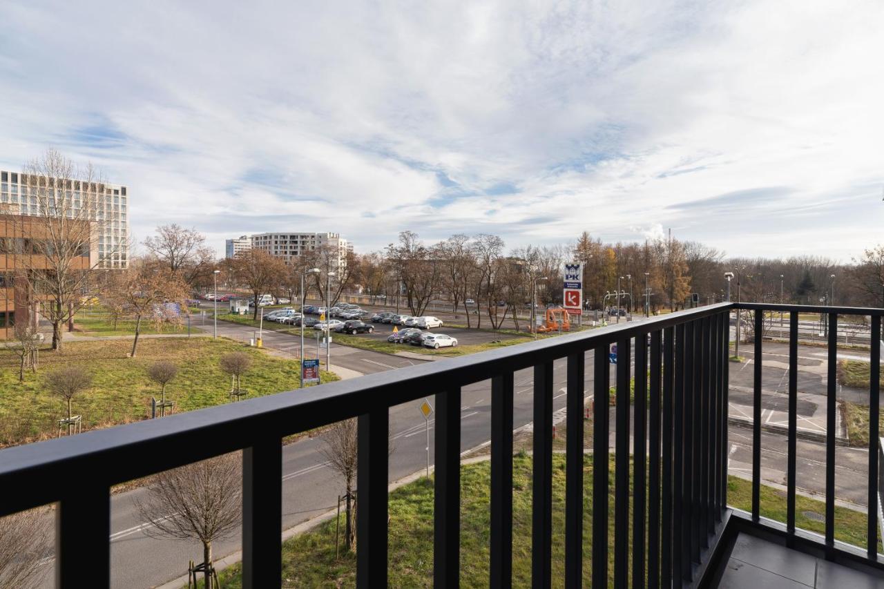 Apartment Lotniczowka By Renters Prestige Krakow