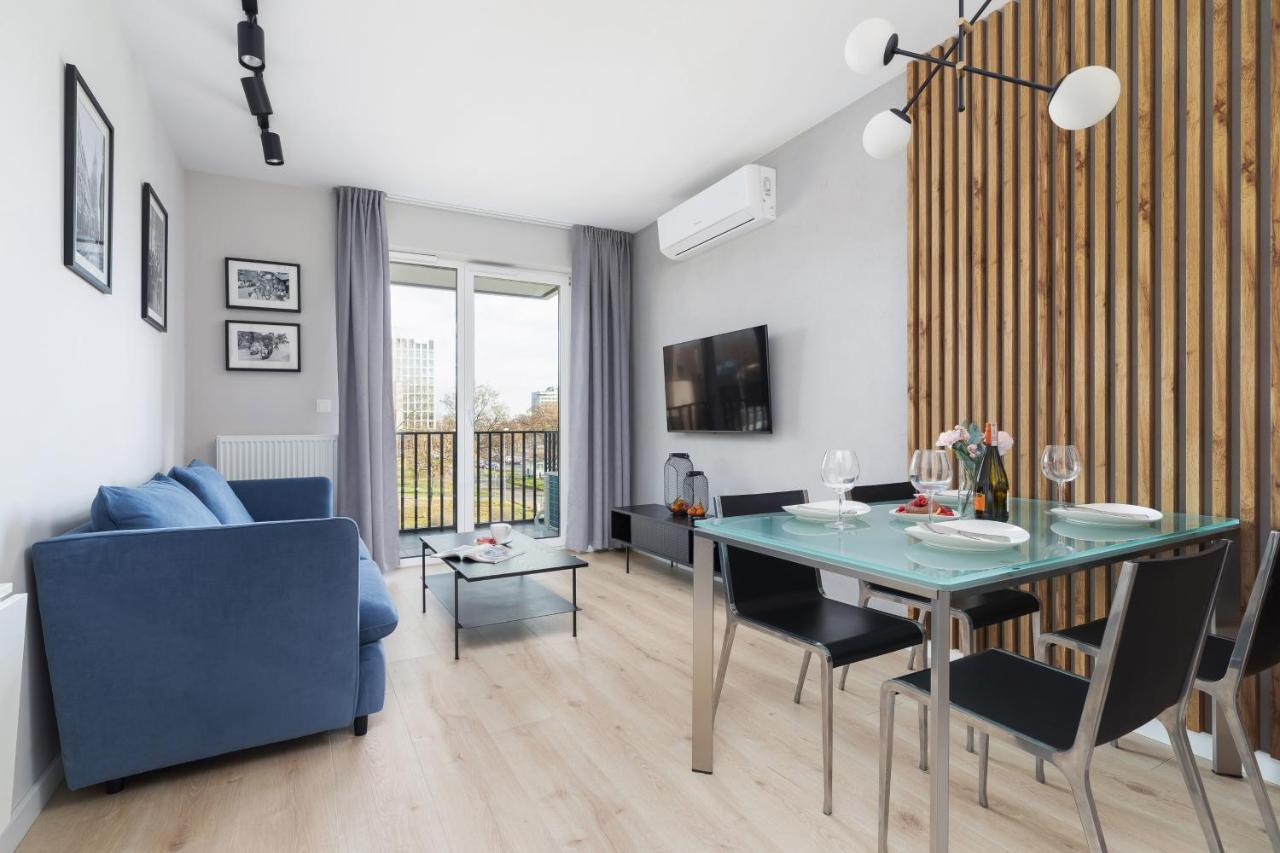 Lotniczowka By Renters Prestige Apartment *