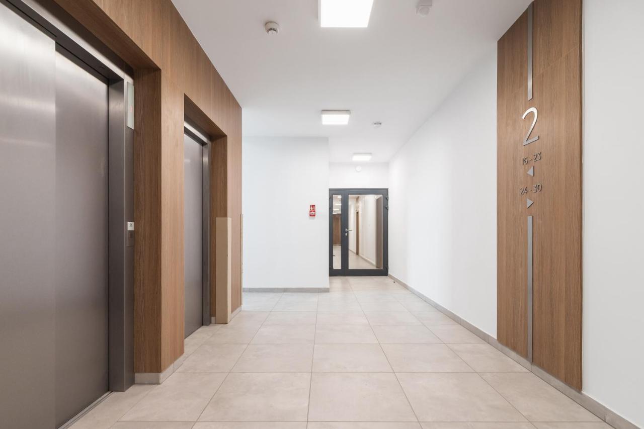 Lotniczowka By Renters Prestige Apartment