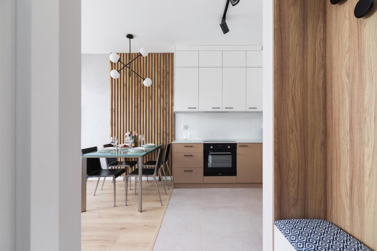 Lotniczowka By Renters Prestige Apartment *
