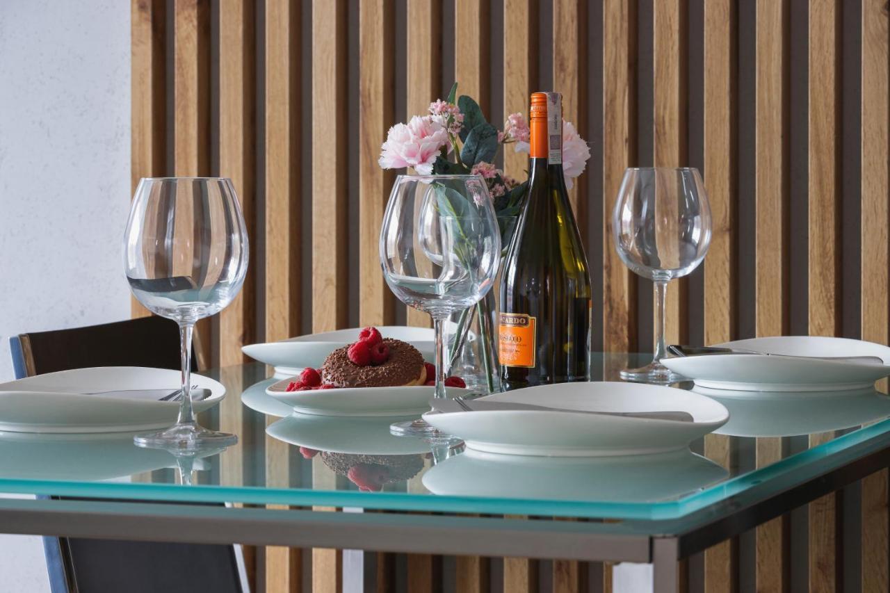 Lotniczowka By Renters Prestige Apartment