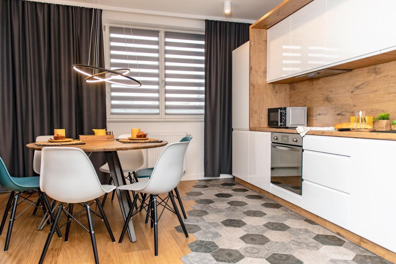 Apartment 3d Kosciuszki 19 *