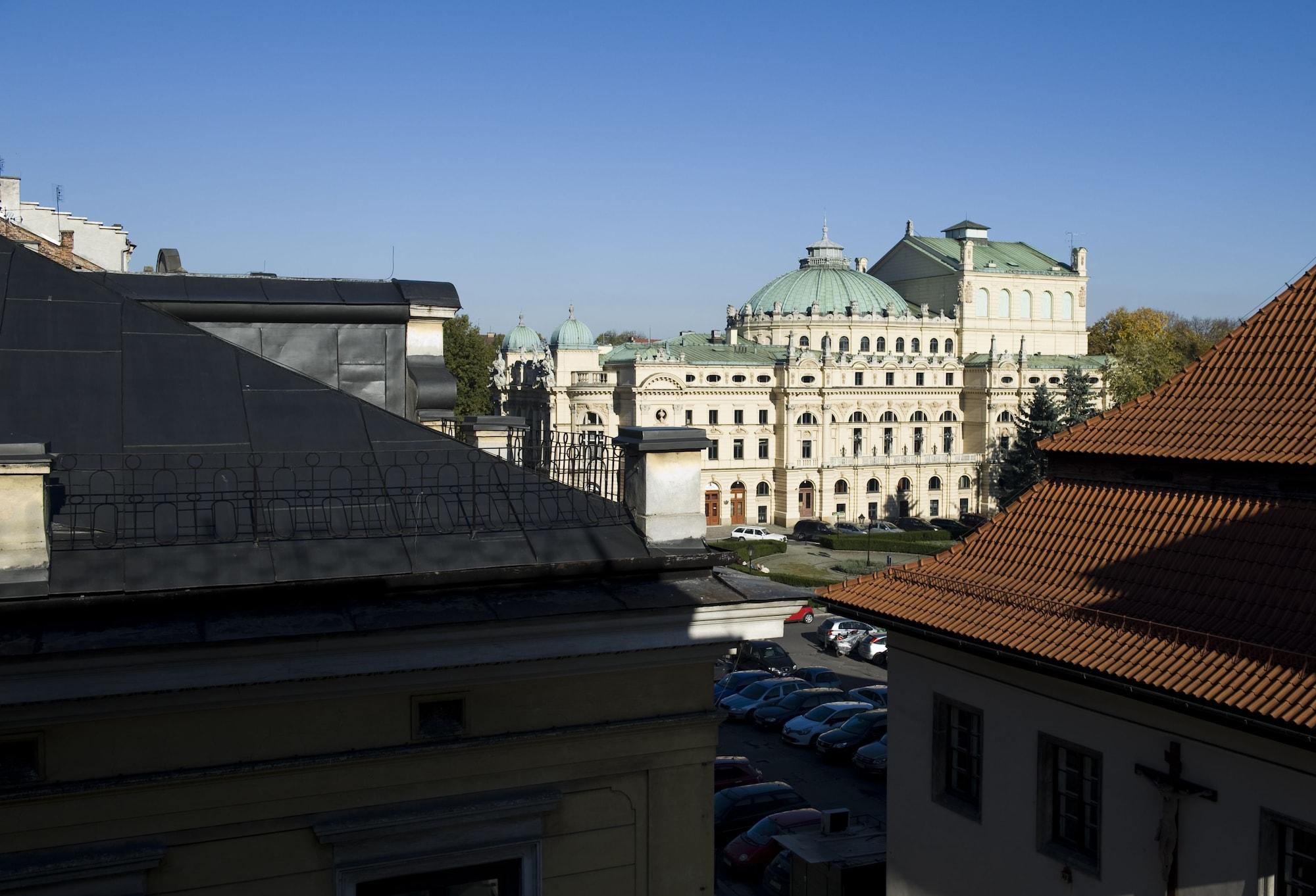 Hotel Elektor 3*