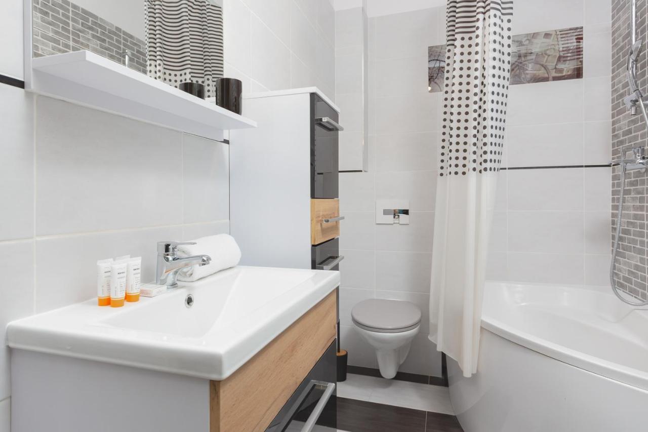 Apartment Na Zakolu Wisly By Renters