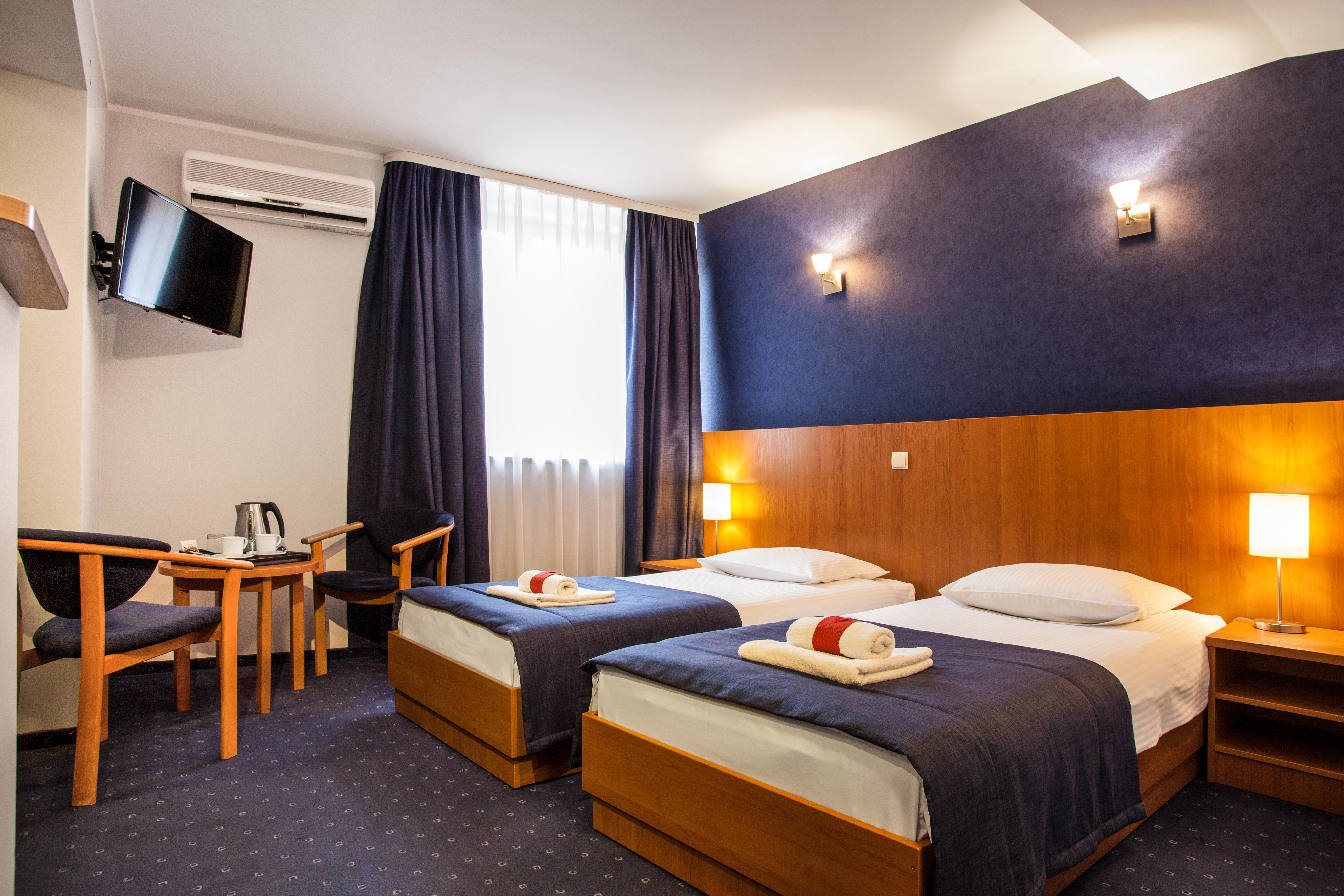 Alexander Hotel