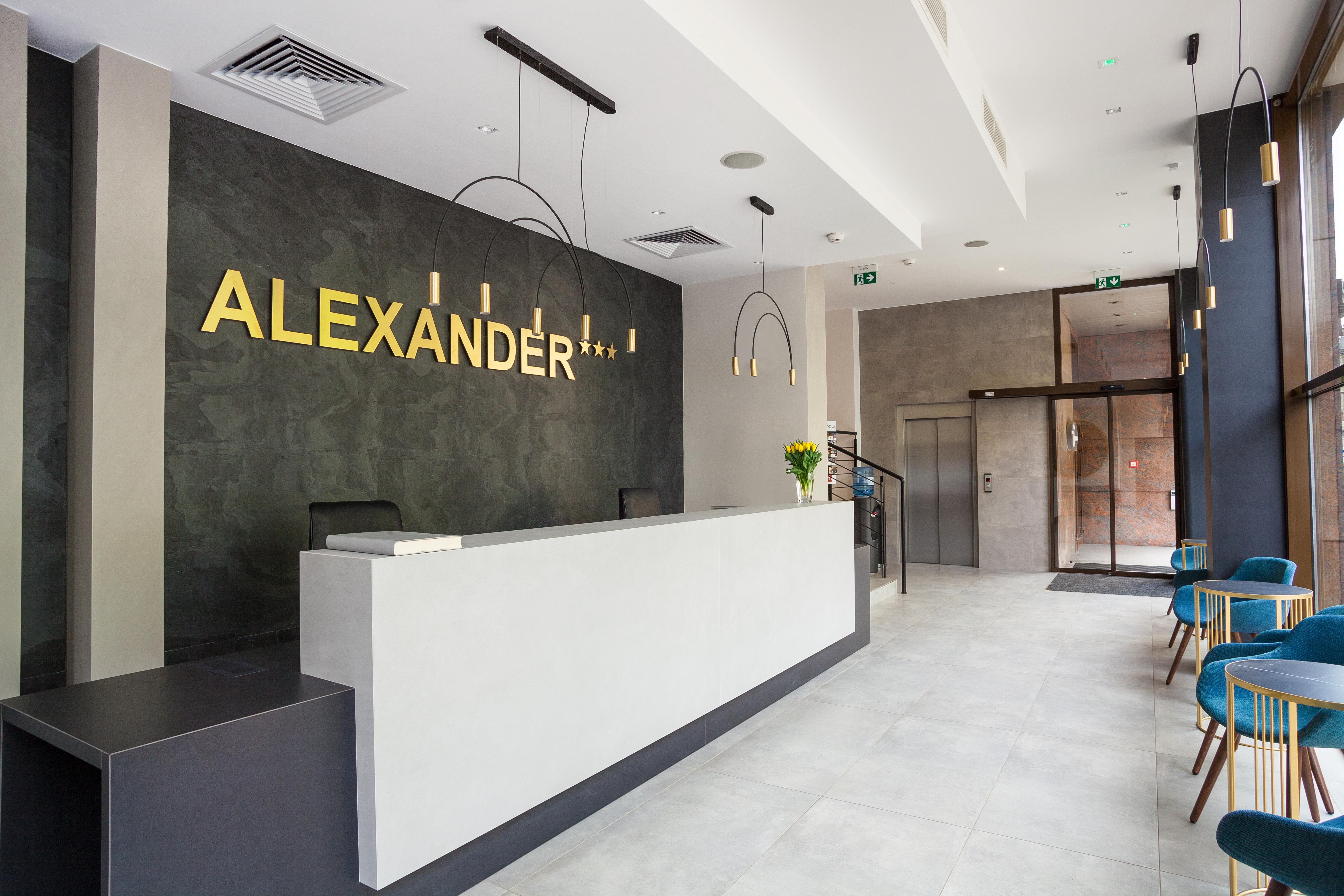 Alexander 3*