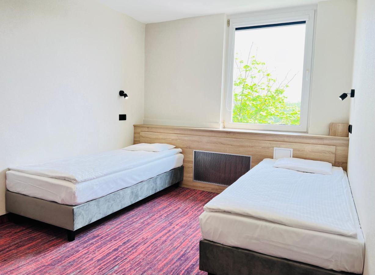 Hotel Rok *