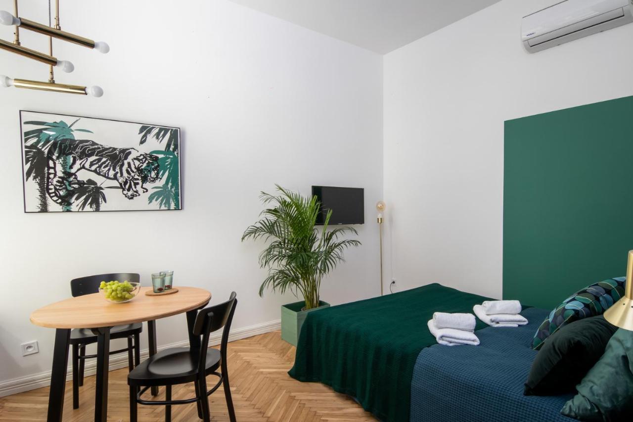 Apartment Barbacan - Old Town - By Upstairs *