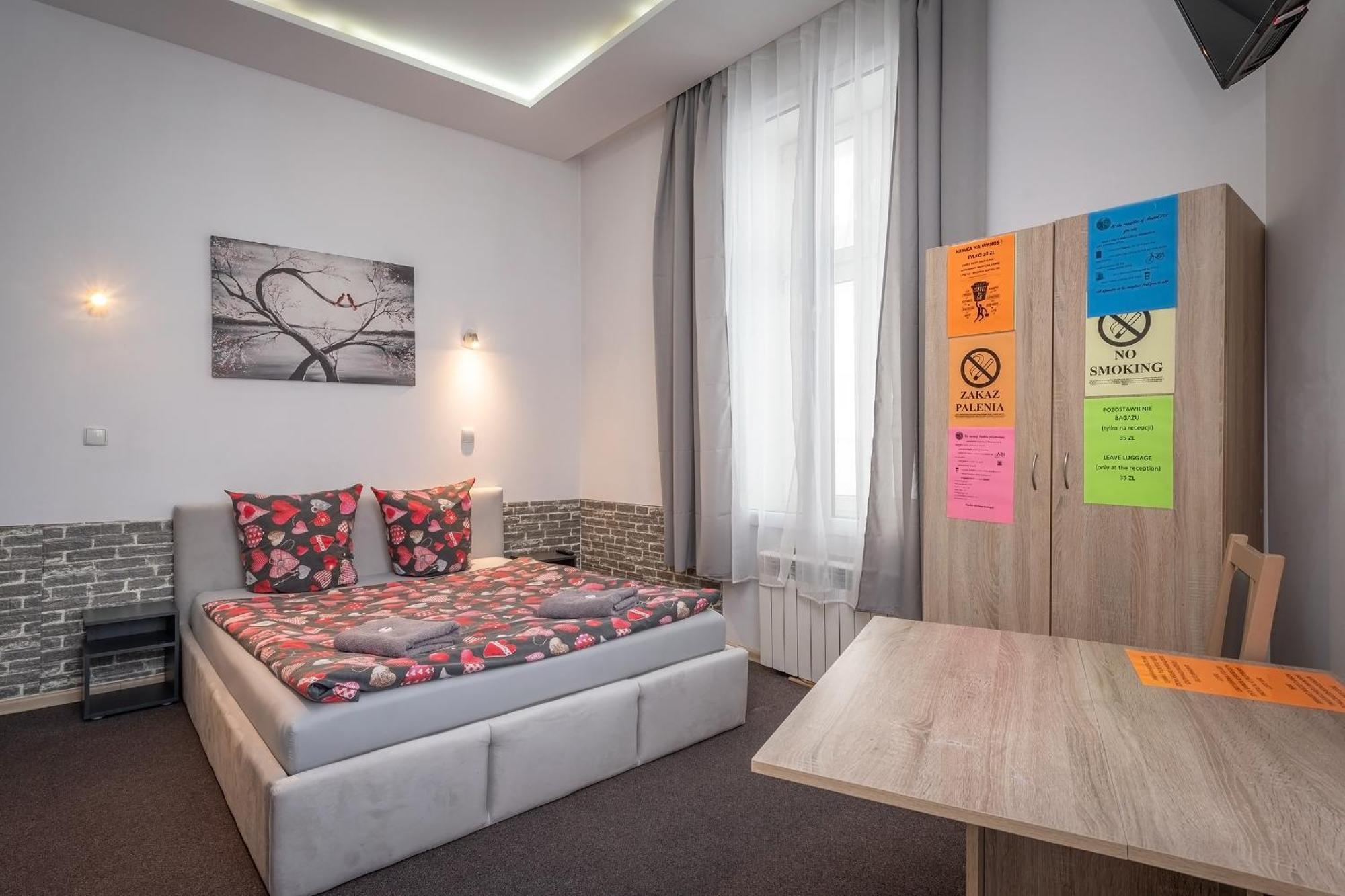 70s Albergue *