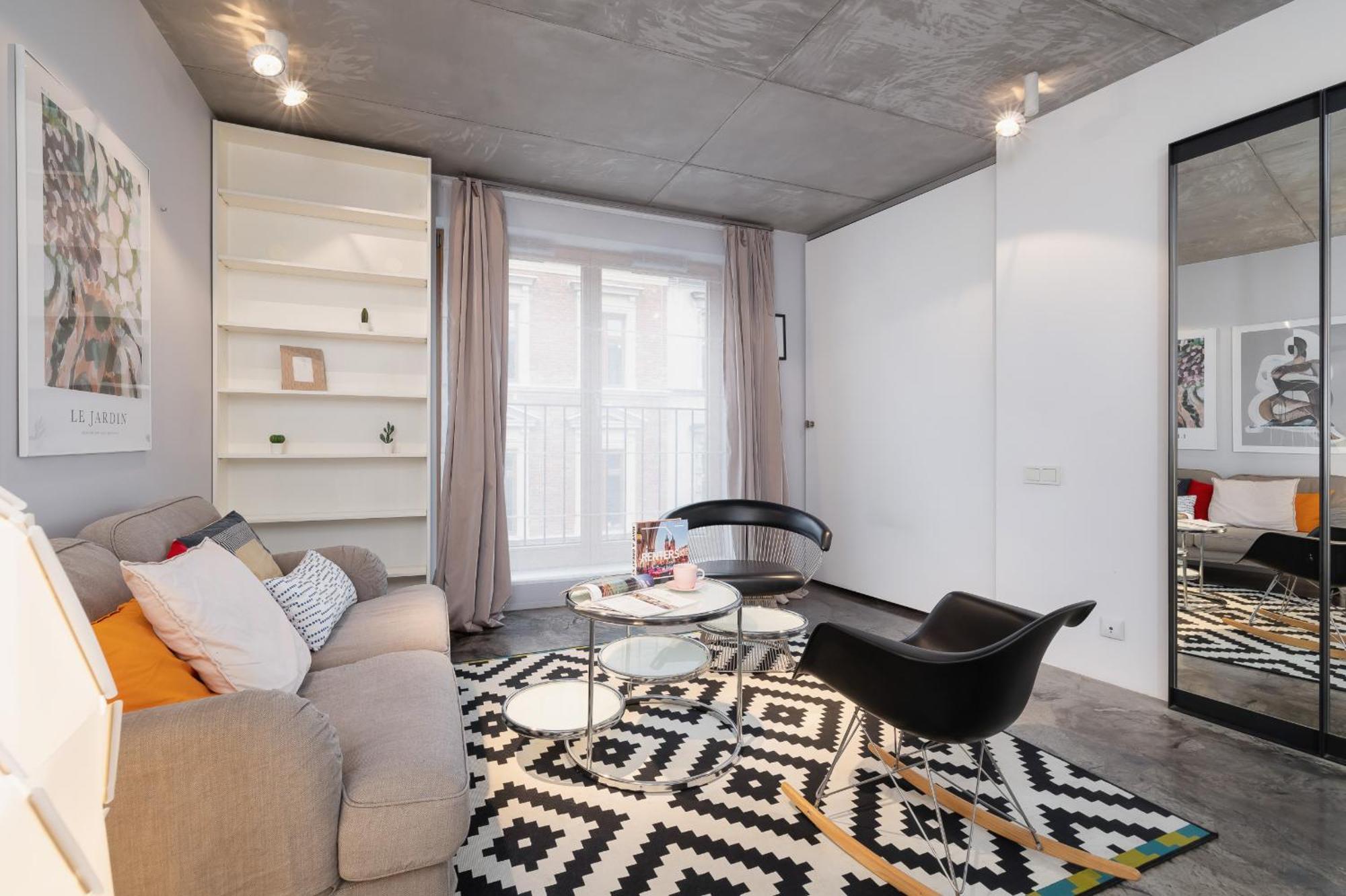 Modern And Elegant With Bathtub In Cracow Center By Renters