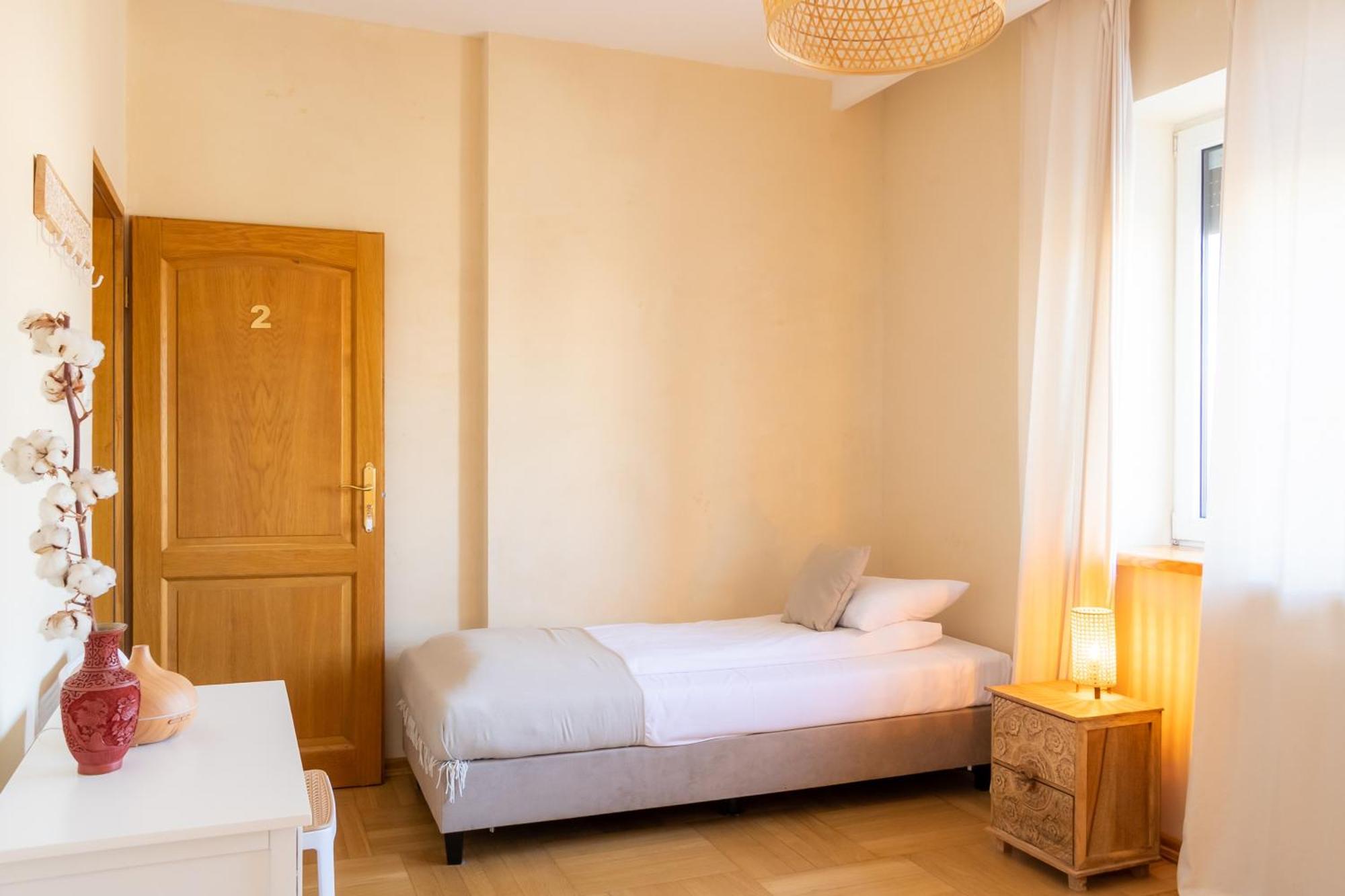 Guest house Blisshouse Luxurious Calm And Energetic Spot Near By Surrounded By The Forest Where Will Find Your Peace And Your People