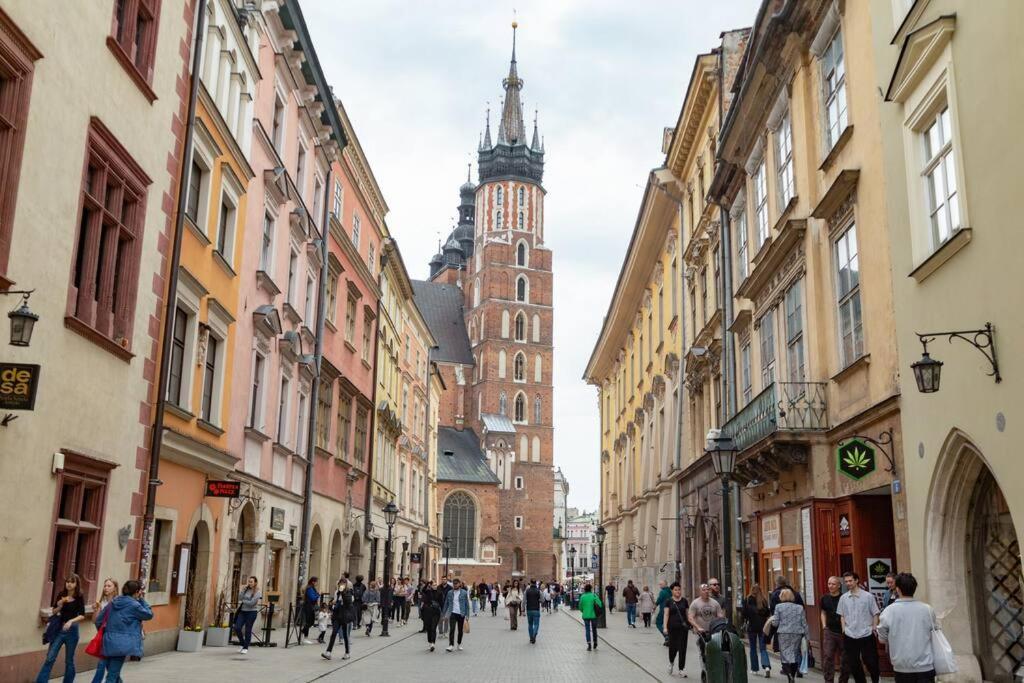 Essence Cracow Golden Location! *