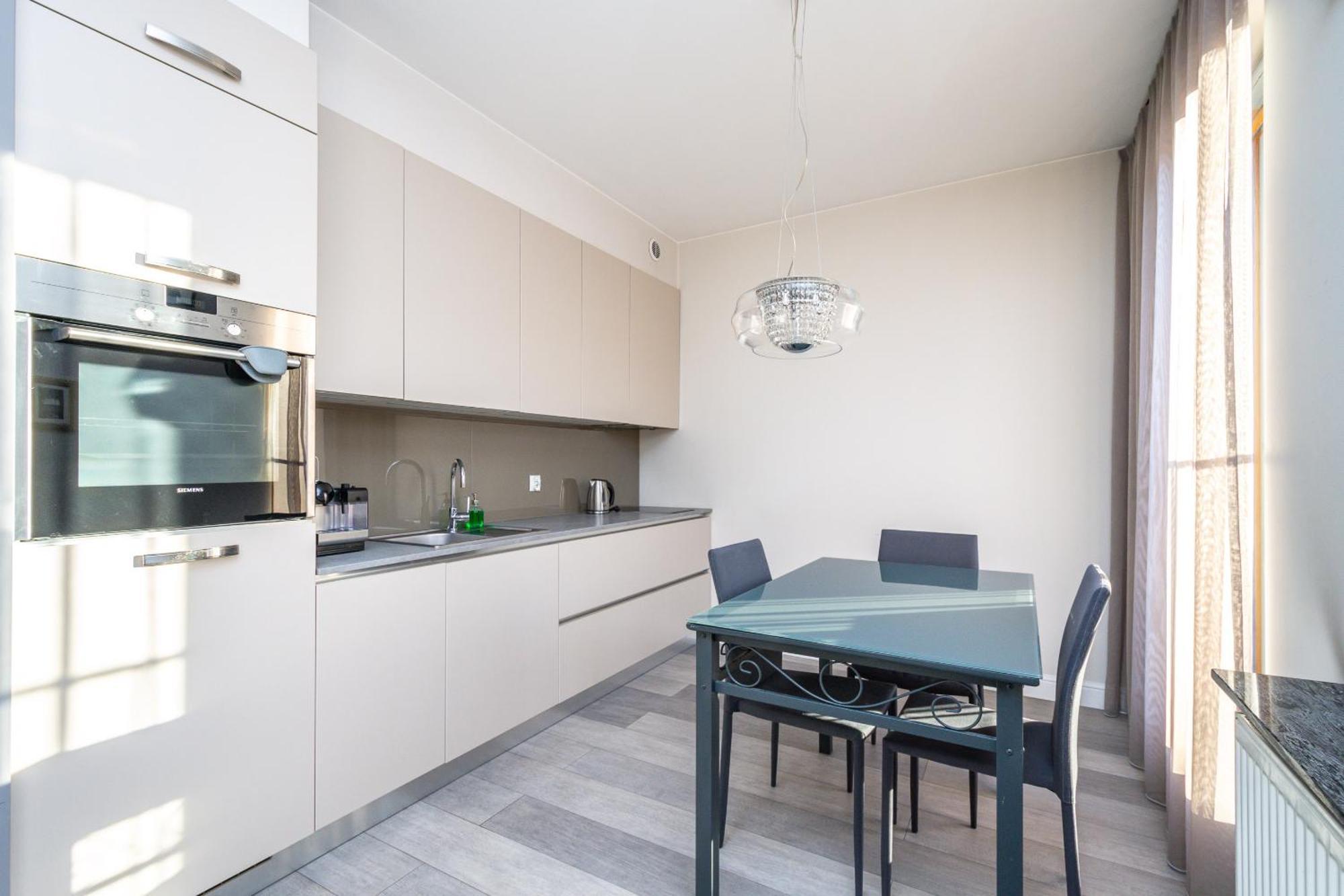 Rentplanet - Lubicz Apartment Krakau
