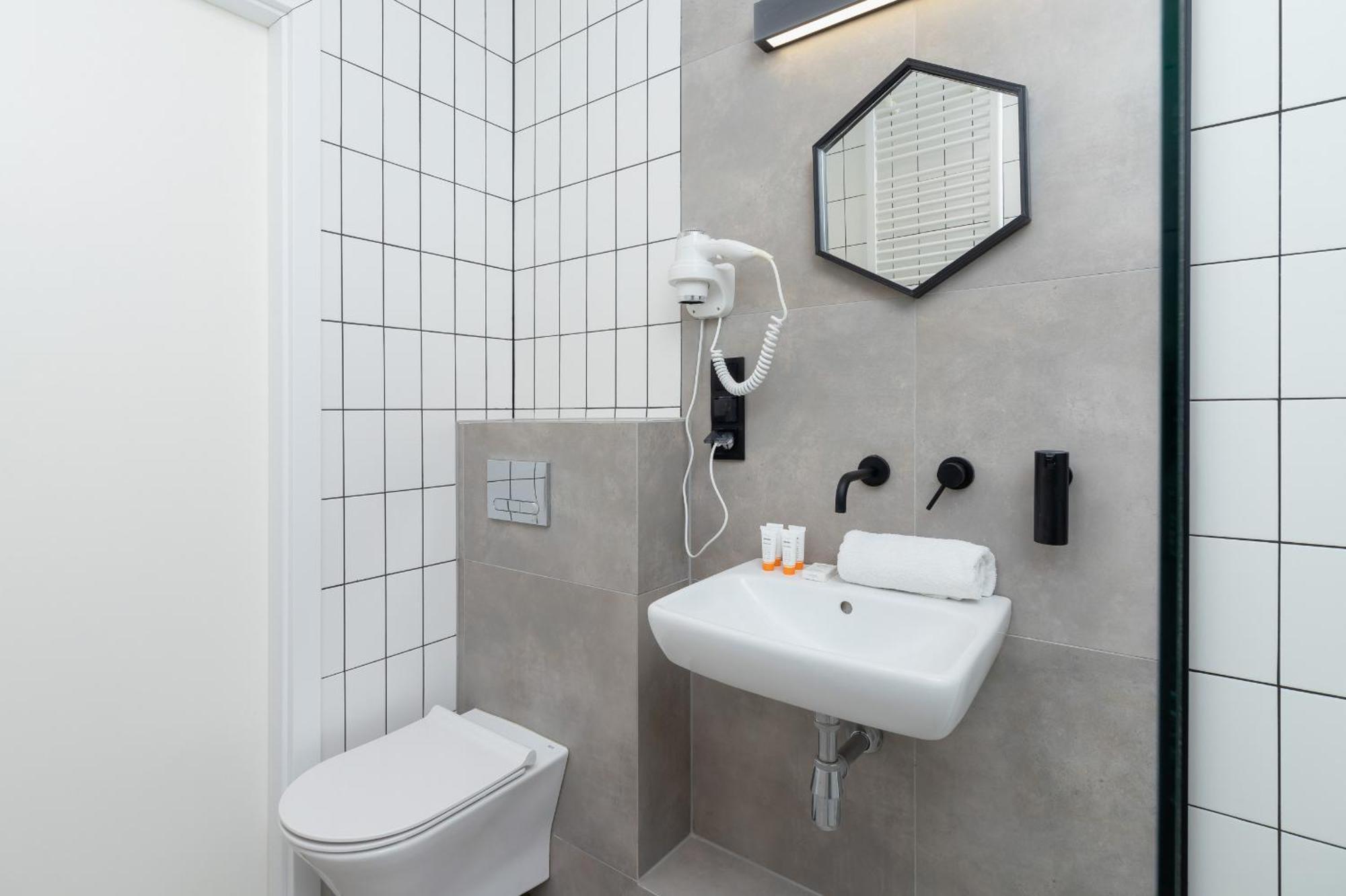 Cracow Miodowa 42 Elegant By Renters * Kraków