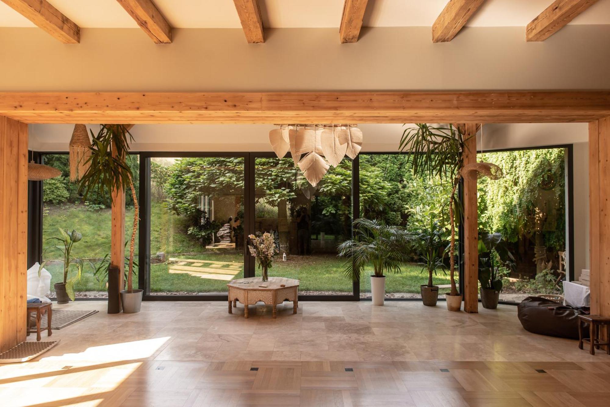 Blisshouse Luxurious Calm And Energetic Spot Near By Surrounded By The Forest Where Will Find Your Peace And Your People Guest house Krakow
