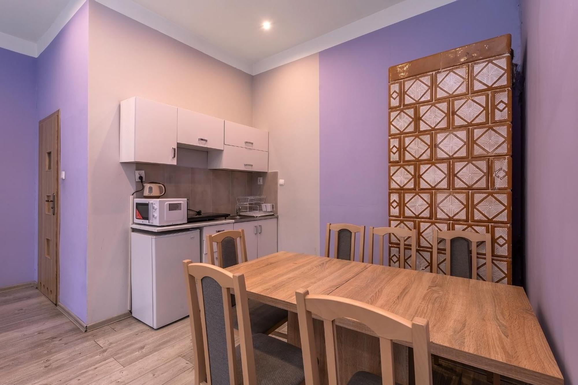 70s Albergue *