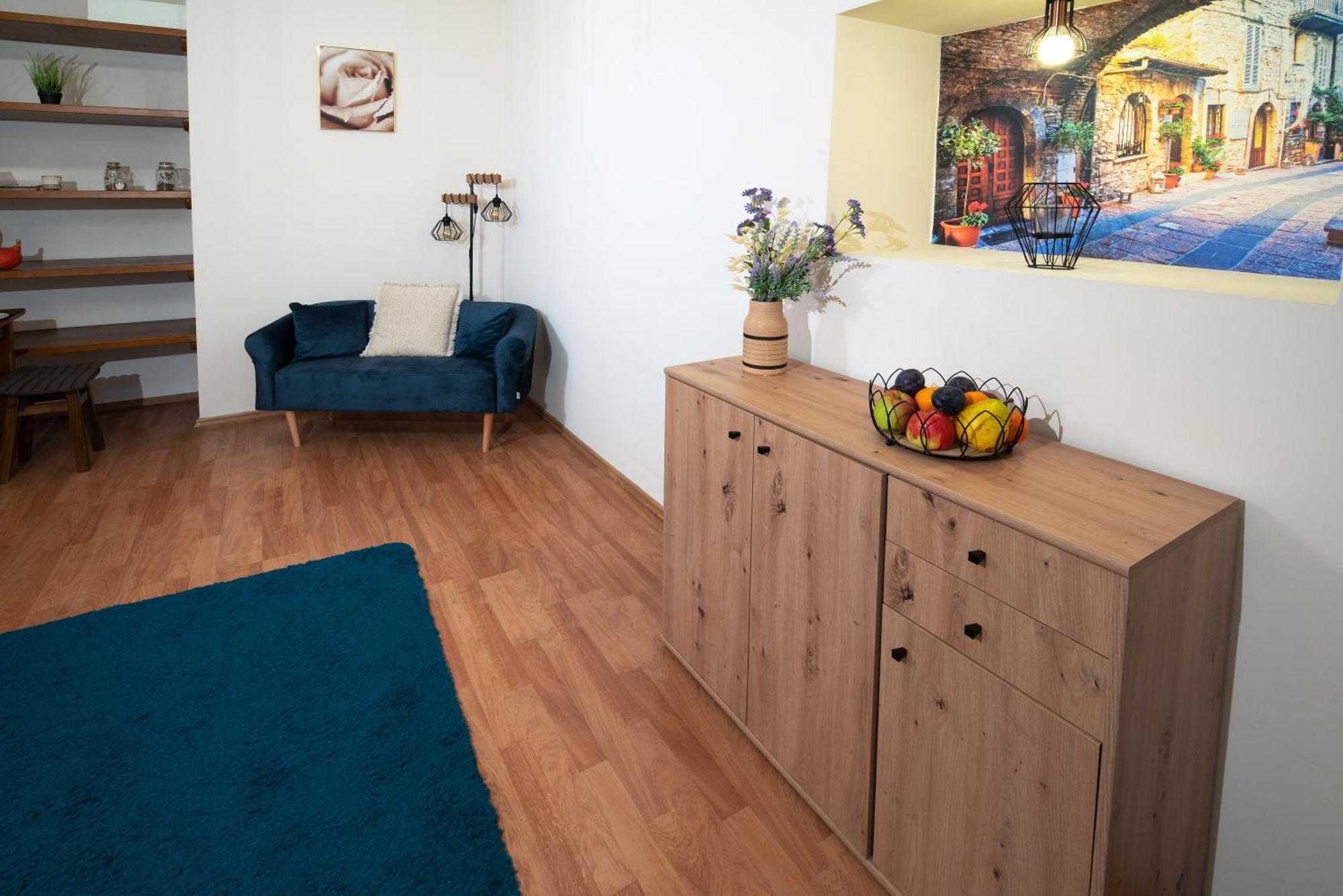 Czar Prowansji - Comfy & Quiet Near Rynek&train Station Netflix Apartment