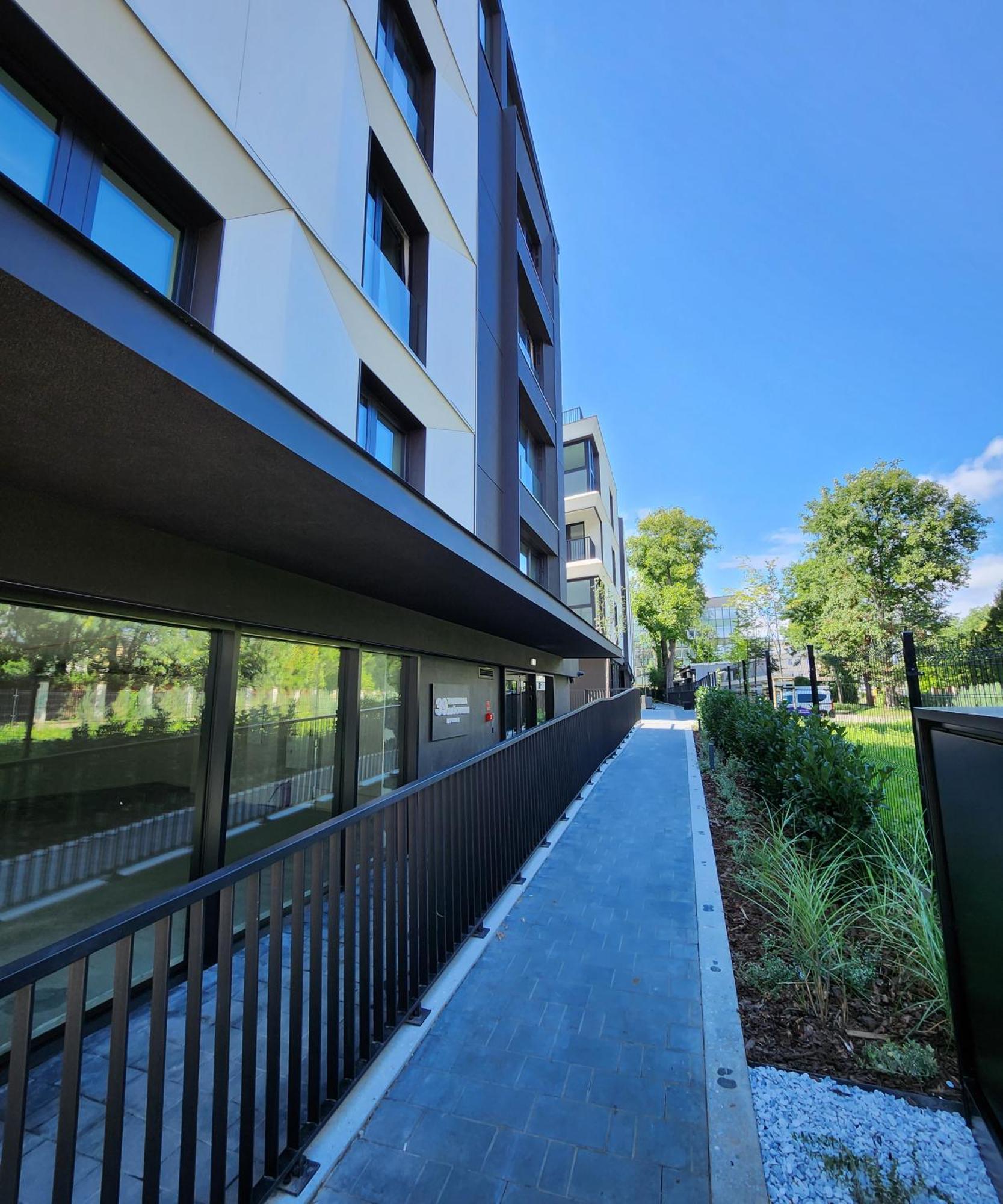 Appartement Luxury Old Town , Gym, Sauna & Swimming Pool ,hammock, Free Parking! *