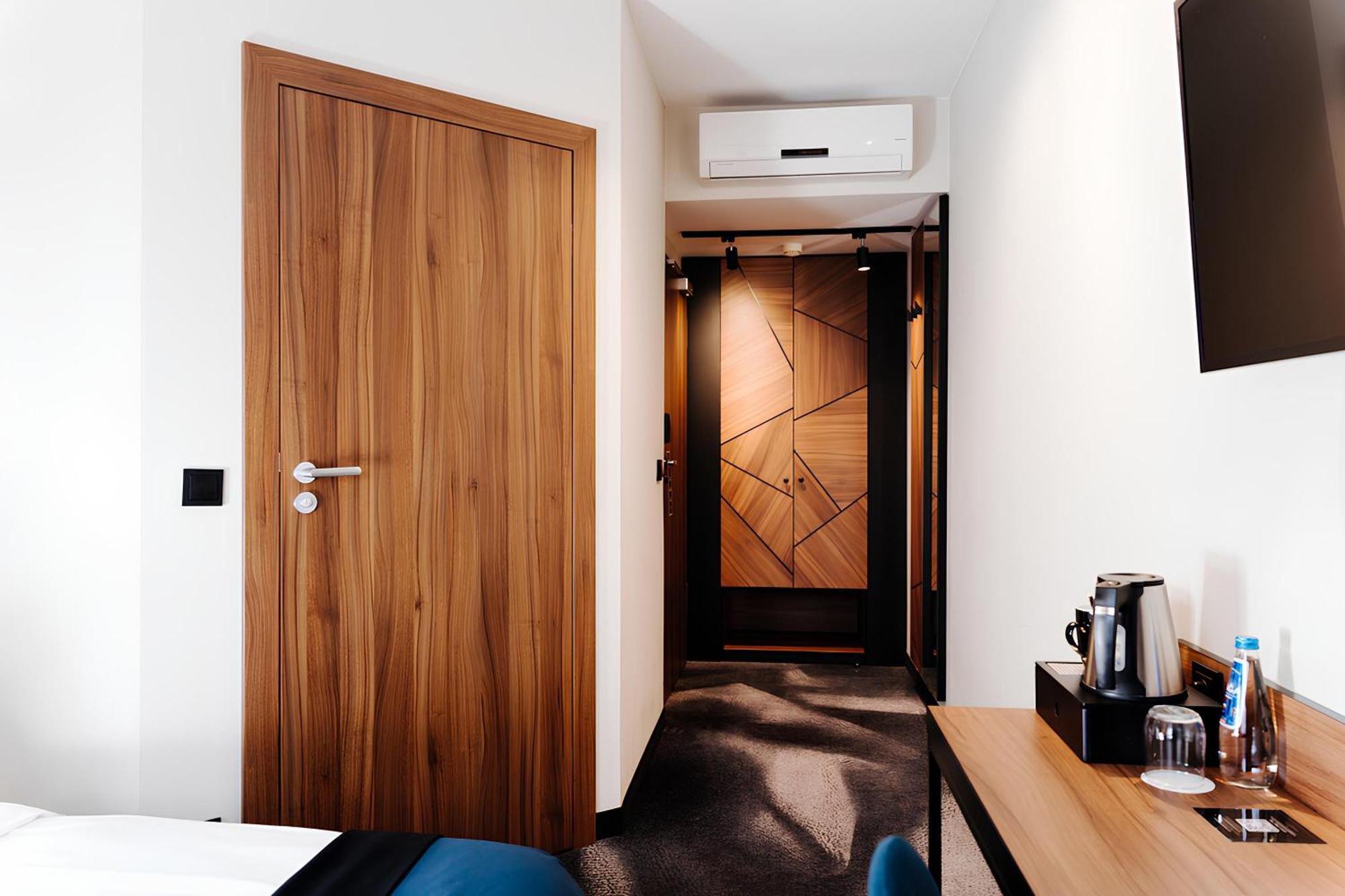 Ascot Premium Hotel 4*
