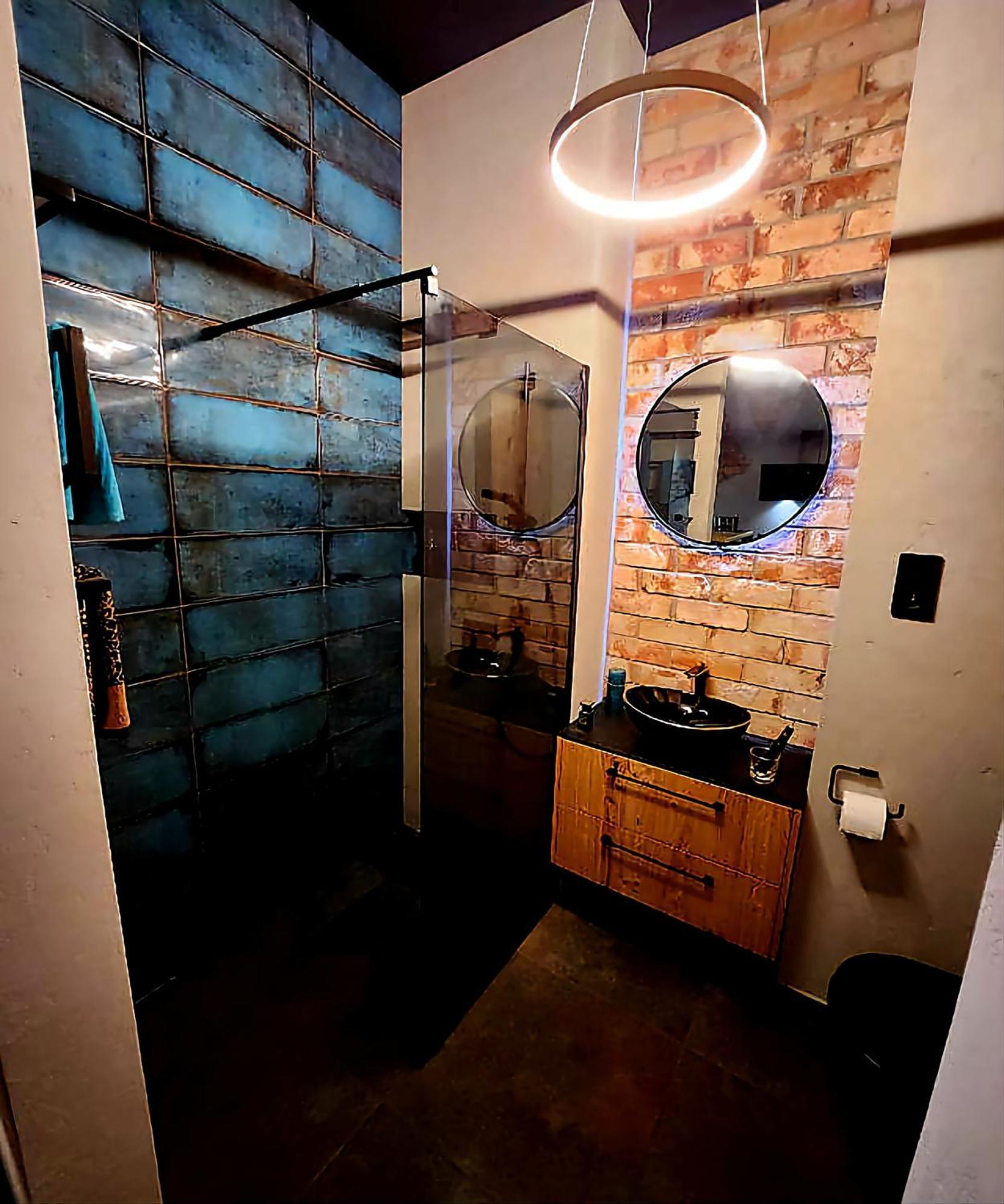 Luxury Old Town , Gym, Sauna & Swimming Pool ,hammock, Free Parking! Krakau