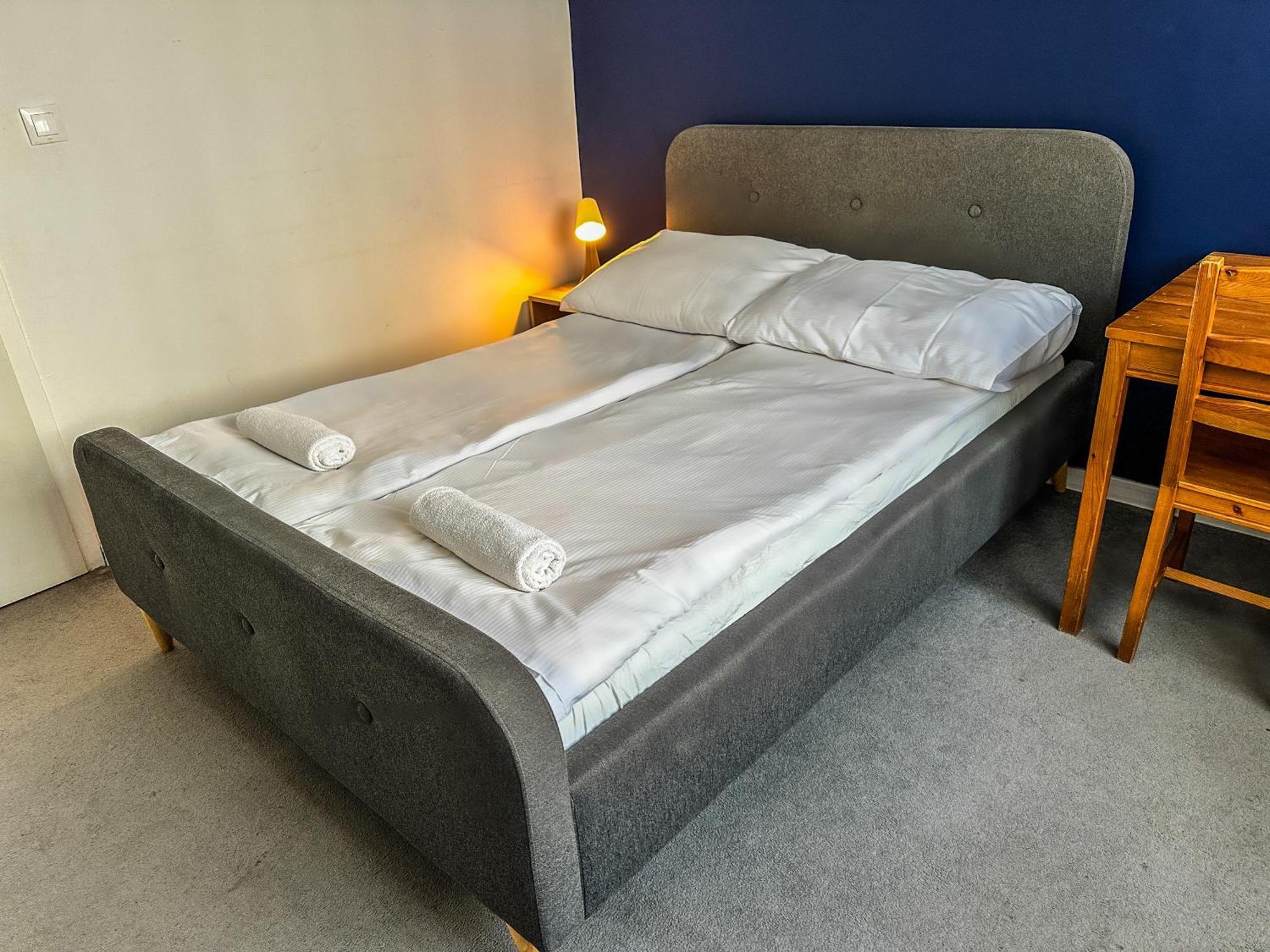 Demi Hostel *