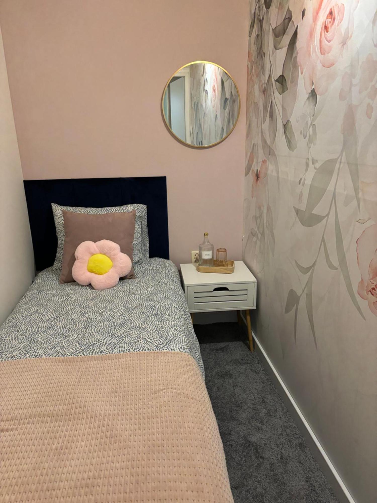 Shespace Apartrooms Capsule hotel Krakow