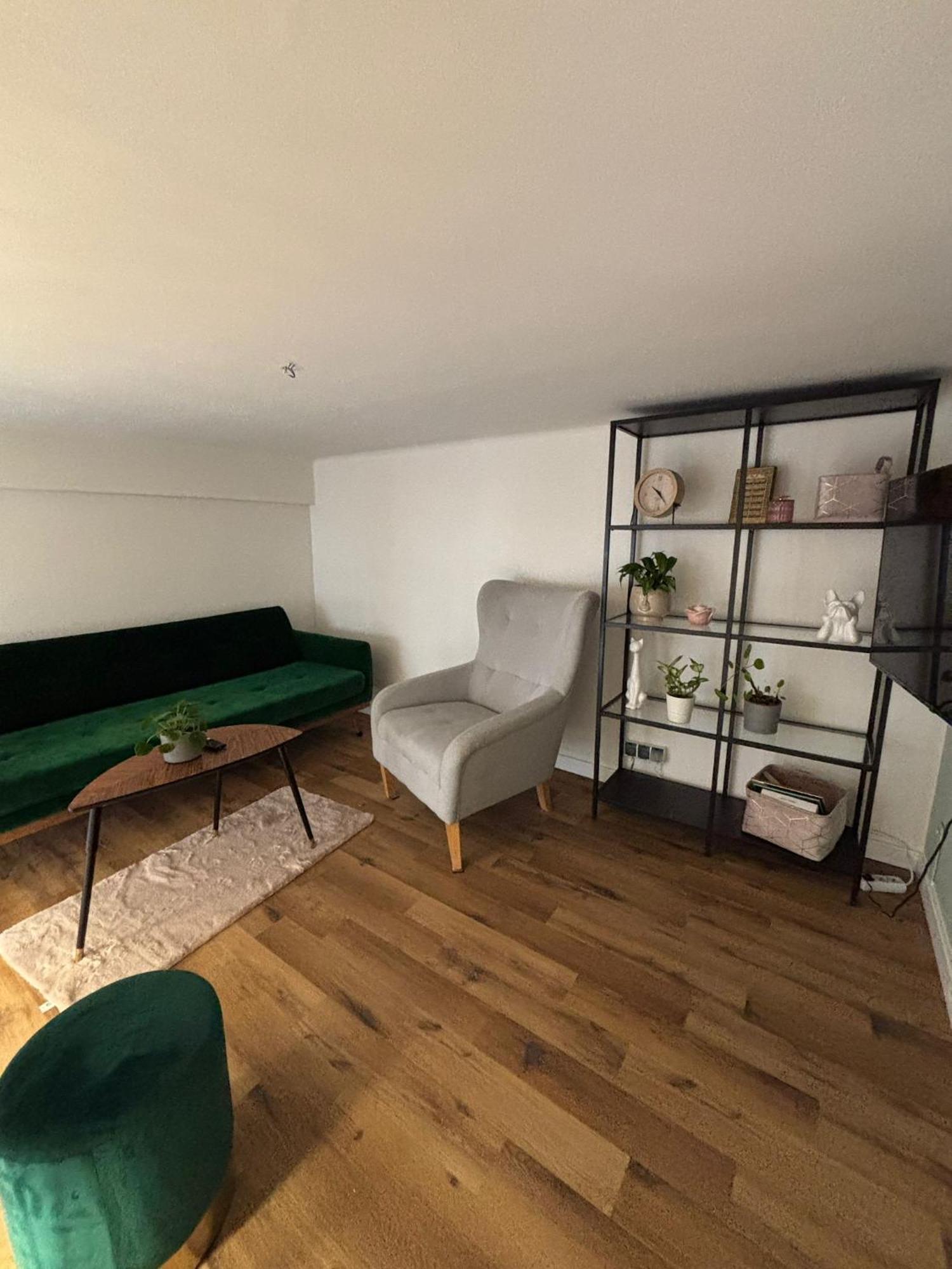 Capsule hotel Shespace Apartrooms *