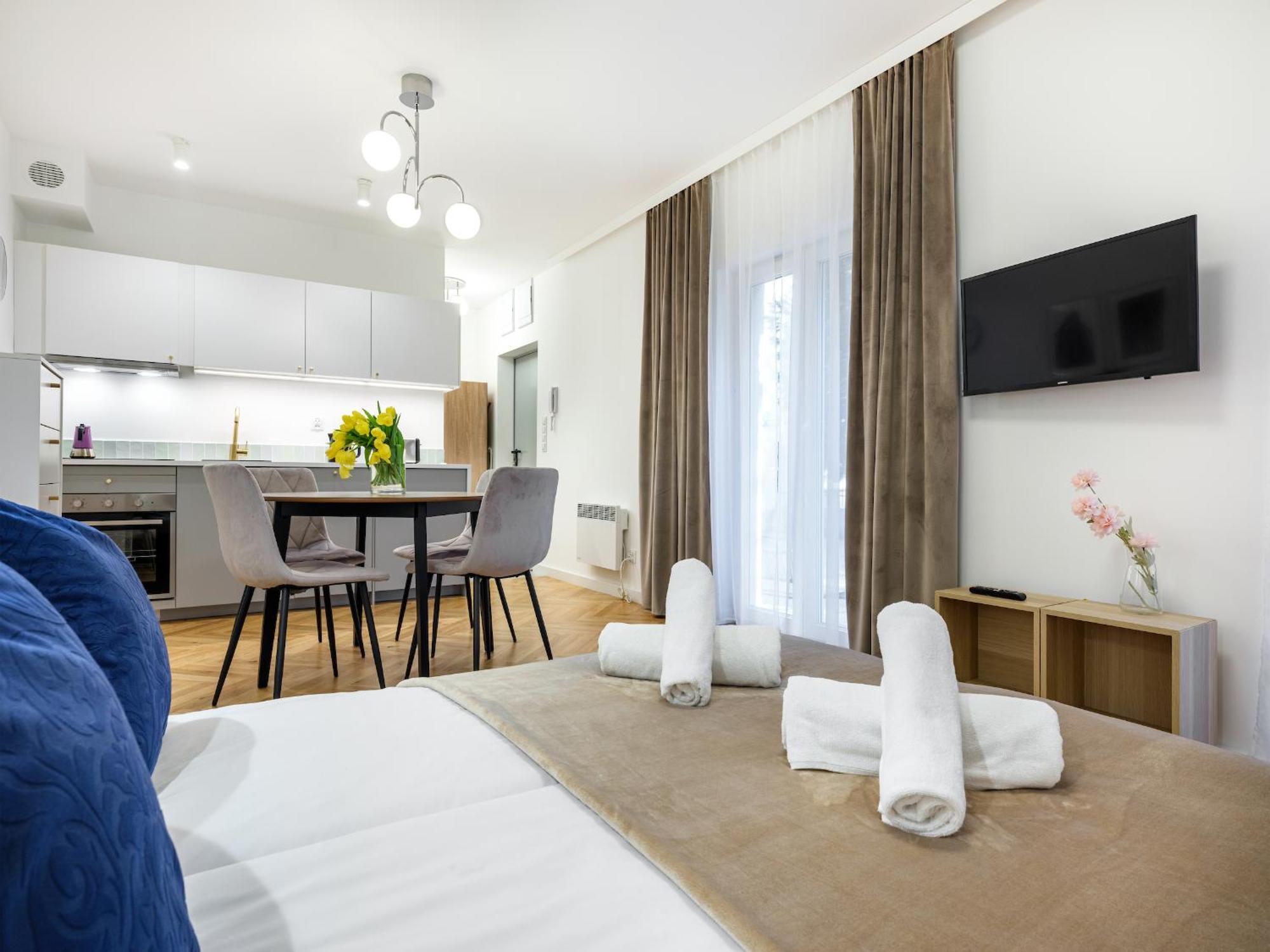Tyzenhauz Topolowa Aparthotel Cracóvia