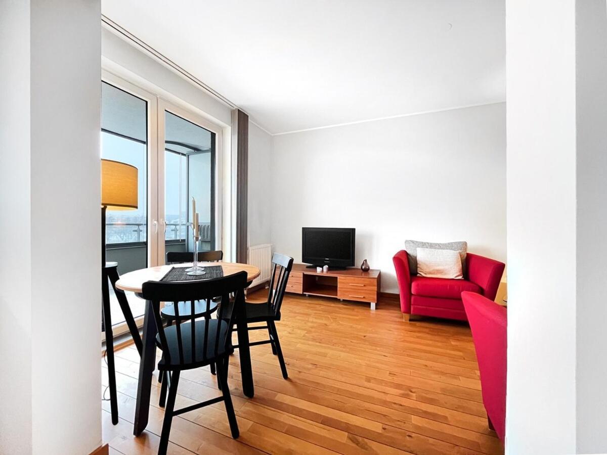 Apartment In Cozy Area For 4 Guest, Cracow *