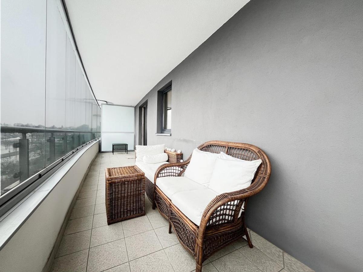 In Cozy Area For 4 Guest, Cracow Apartment *