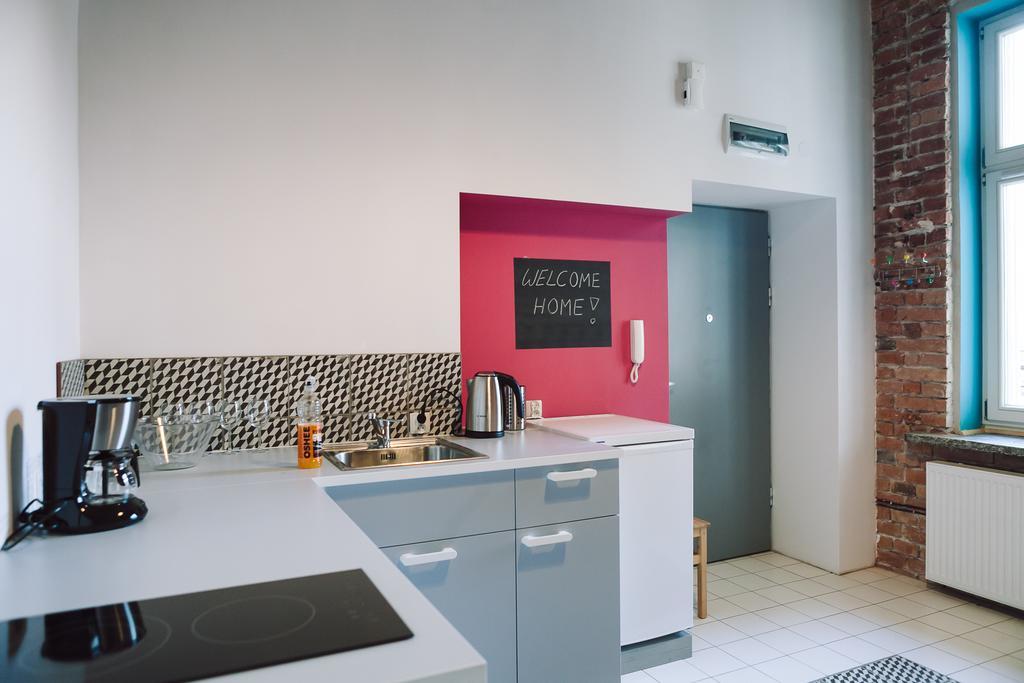 Mirons Apartment: Industrial