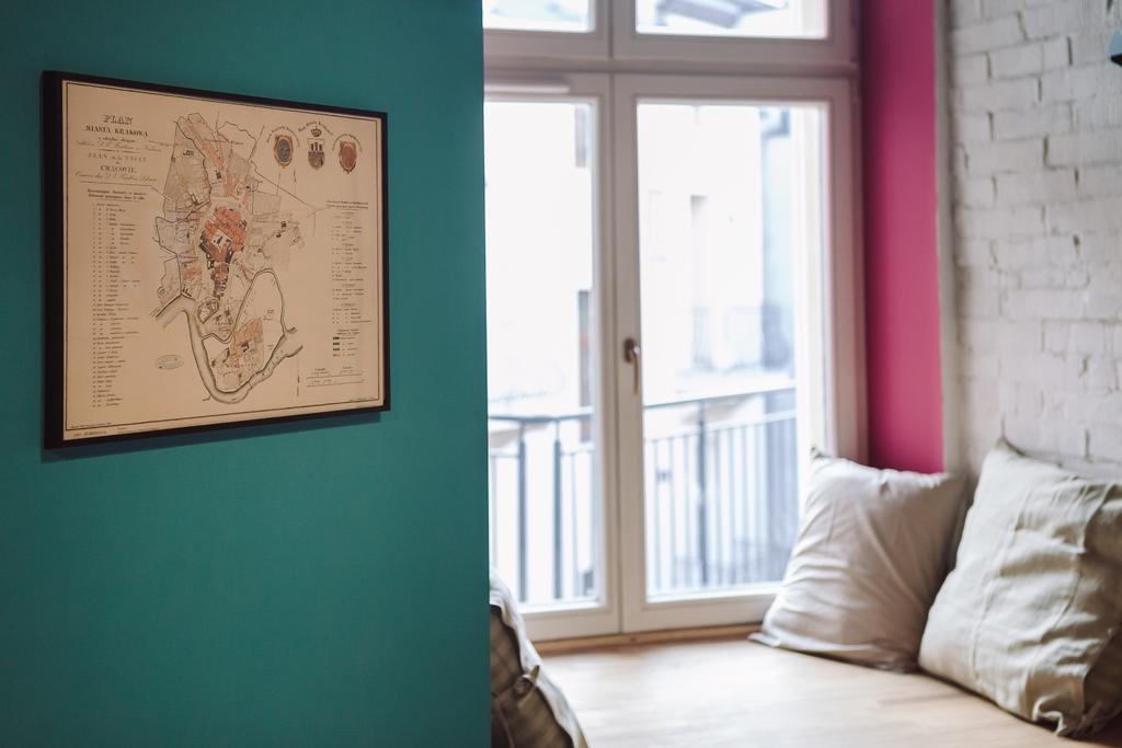Mirons Apartment: Industrial Apartment