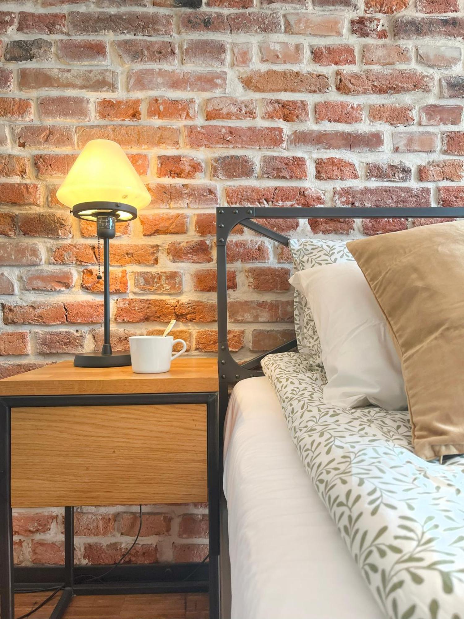 Cozy With Ac For Couples - Old Town Apartament