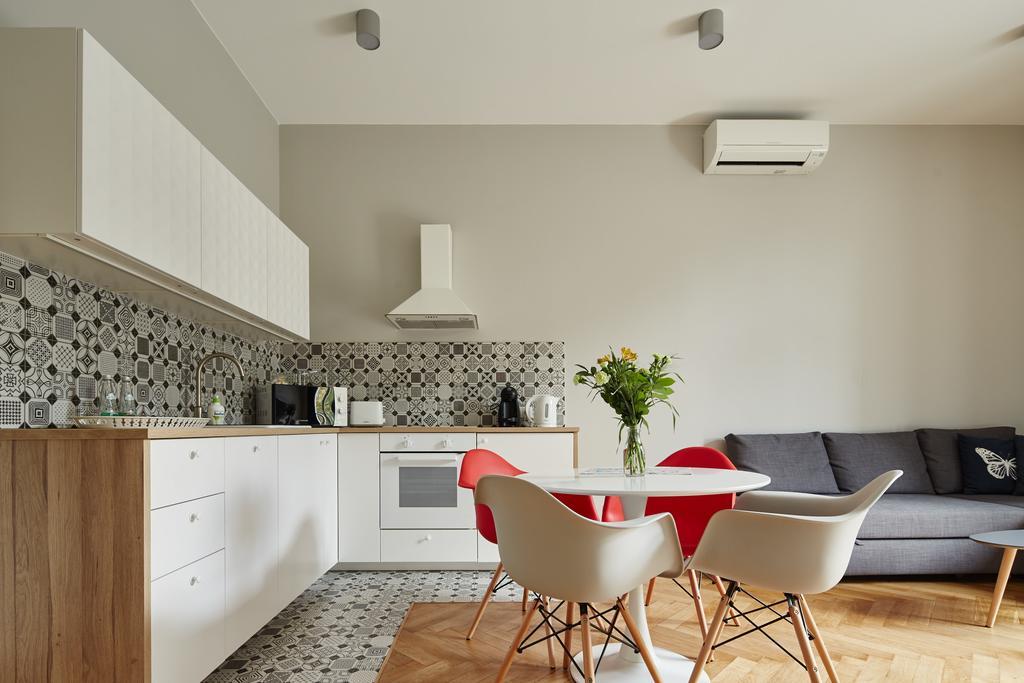 Playroom Hotel apartamentowy *