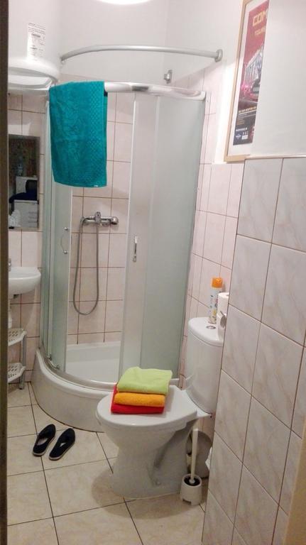 Aleje 28 Albergue *