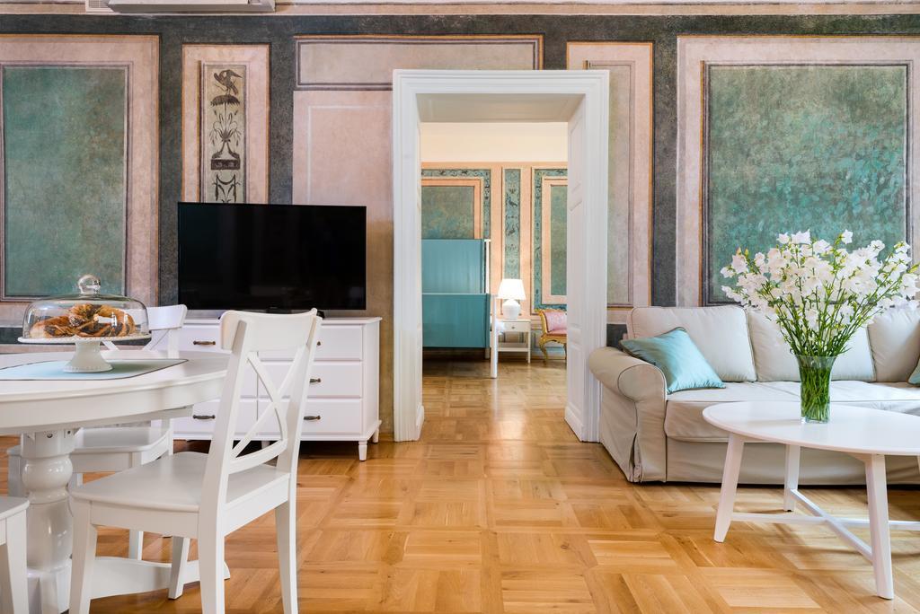 P&j Luxury * Kraków