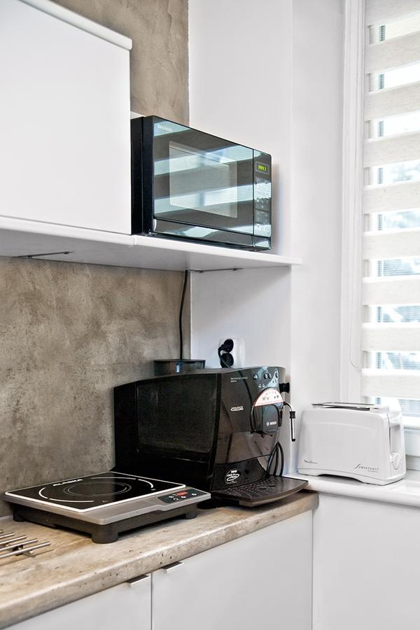 Ash Apartment