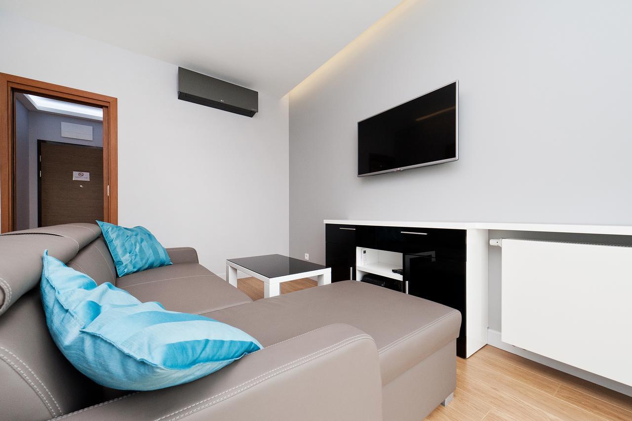 Novum Center Near The Train Station By Sun & Snow Apartment Krakau
