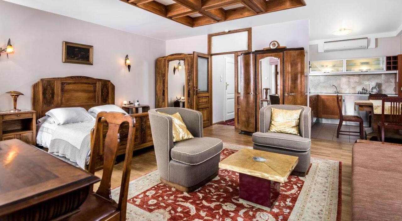 Orlowska Townhouse *