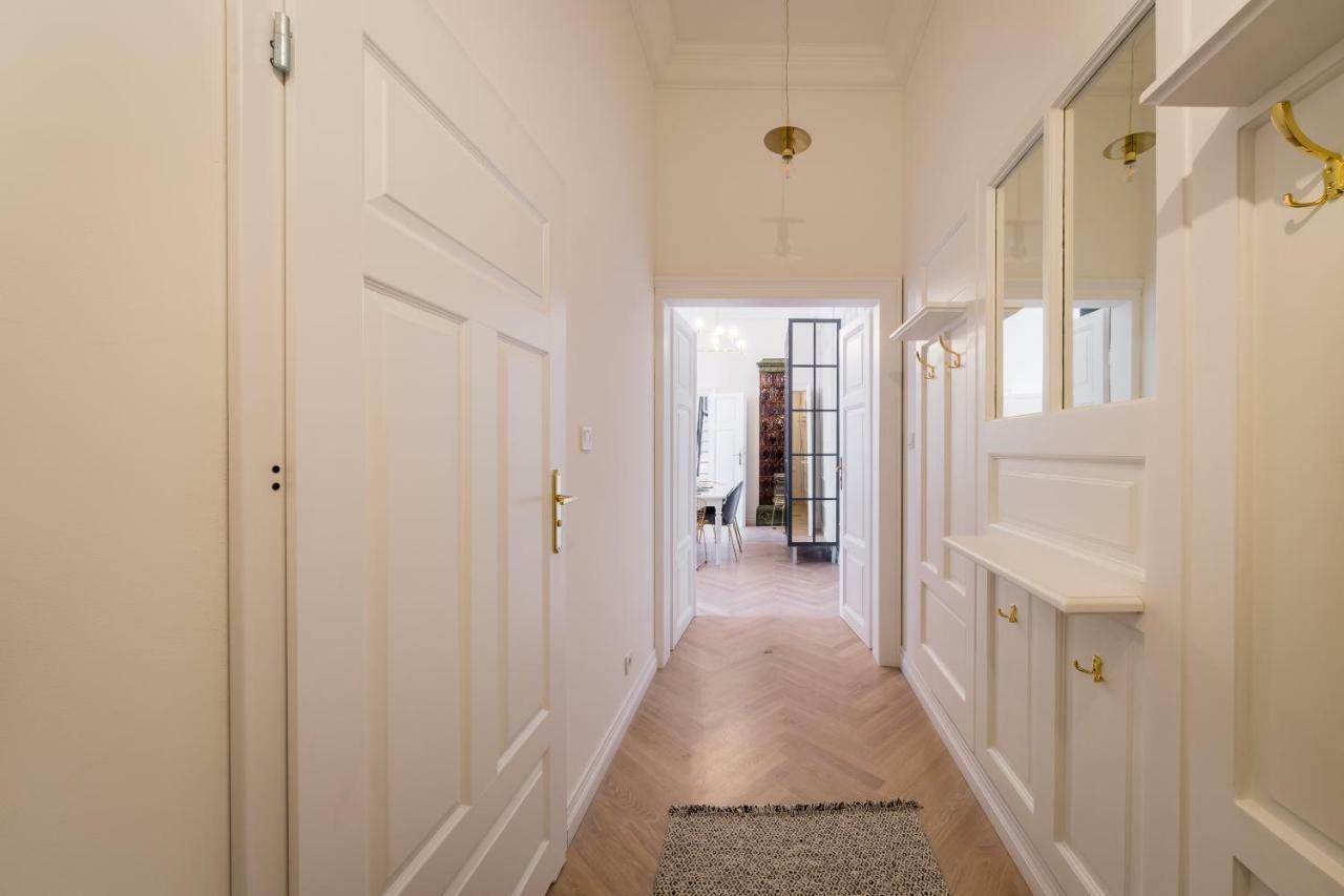 Apartment Deluxe Old Town Sw. Krzyza Wawelofts